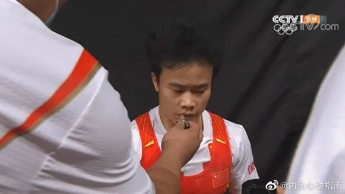 陈芋汐第三跳惊呆解说_陈芋汐第三跳惊呆解说_陈芋汐第三跳惊呆解说