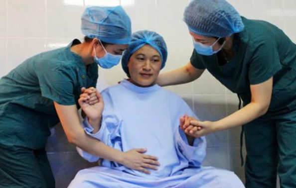鼓励生育时代来临_鼓励生育的年代_专家称鼓励生育问题还是得问年轻人