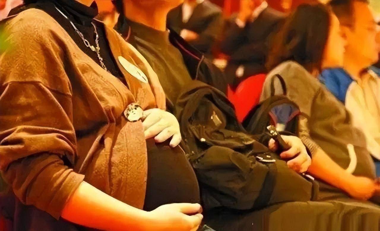 专家建议生娃送房引热议，年轻人真的不想生孩子吗？-云上资源整合网